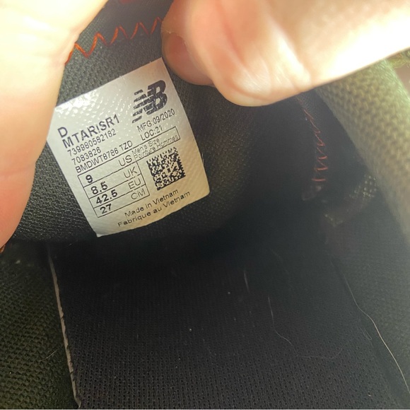 New Balance Fresh Foam Arishi Mens size 9 shoes green trail running sneakers - Picture 8 of 8